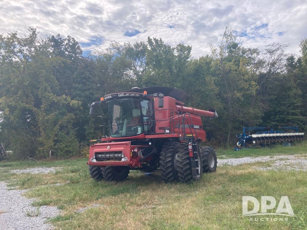 Main image Case IH 8230