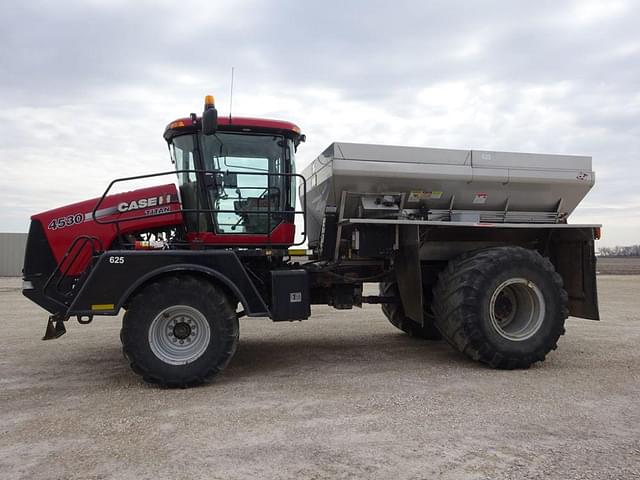 Thumbnail image Case IH Titan 4530 33