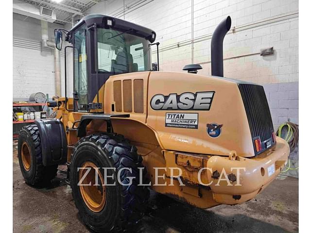 Image of Case 621F equipment image 3