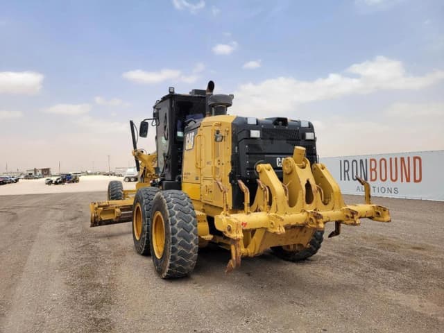 Image of Caterpillar 140M2 equipment image 2
