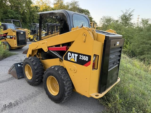 Image of Caterpillar 236D equipment image 1