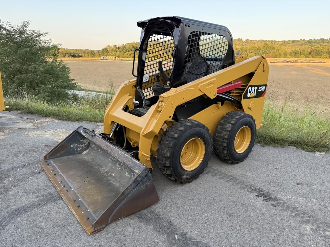 Image of Caterpillar 236D Primary image