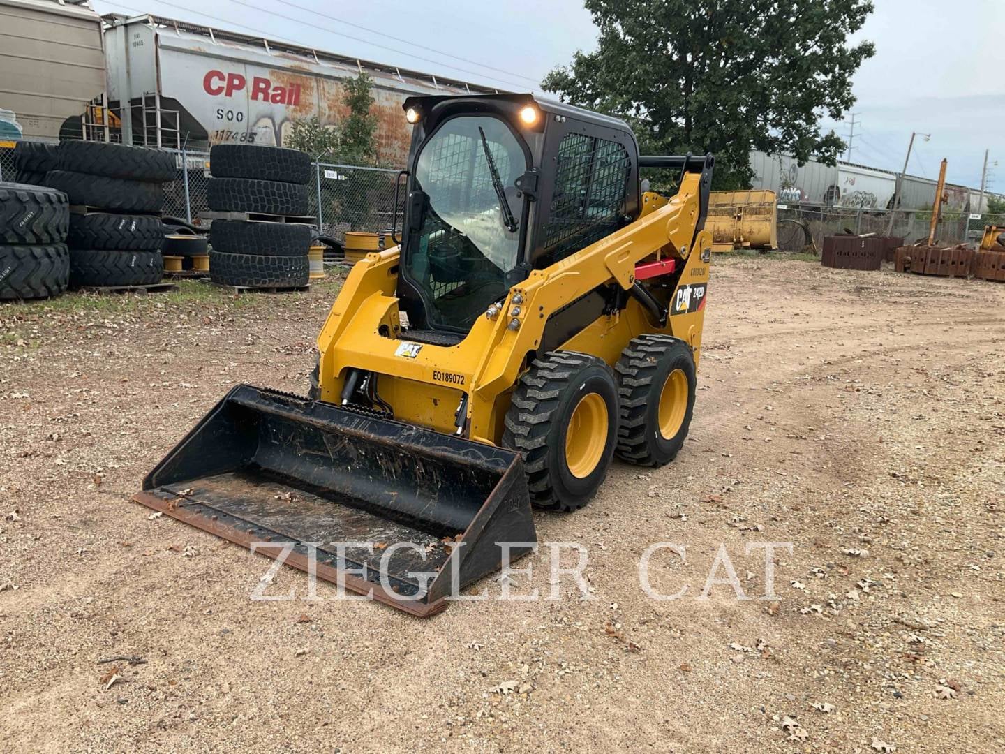 2014 Caterpillar 242D Equipment Image0
