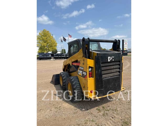 Image of Caterpillar 242D equipment image 3