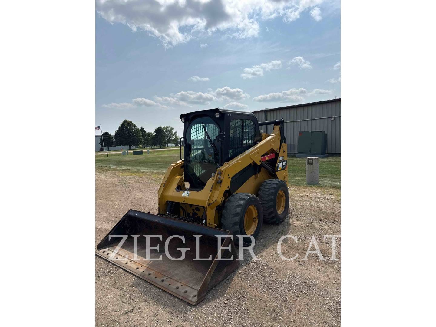 2014 Caterpillar 242D Equipment Image0
