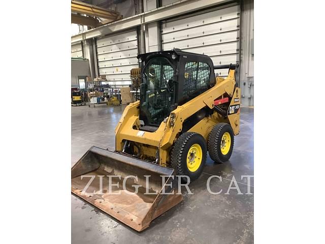 Image of Caterpillar 242D equipment image 3