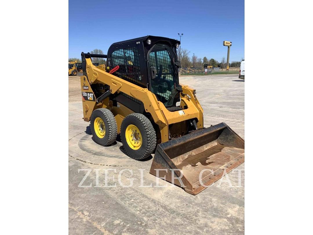 Image of Caterpillar 242D Primary image