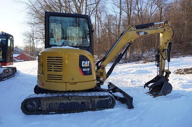 Image of Caterpillar 303.5E CR equipment image 2