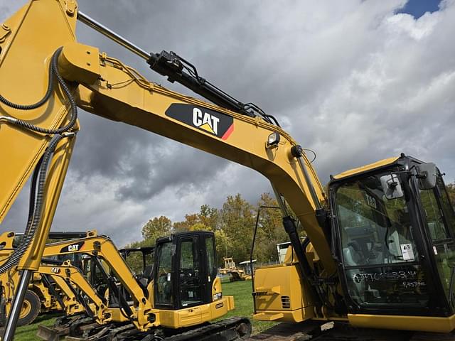 Image of Caterpillar 311FLRR equipment image 3