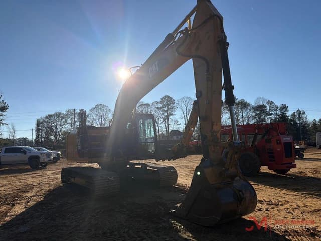 Image of Caterpillar 320EL equipment image 3