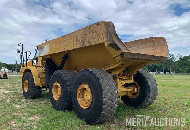 Image of Caterpillar 740B equipment image 2