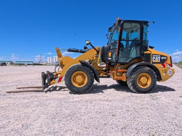Main image Caterpillar 907H