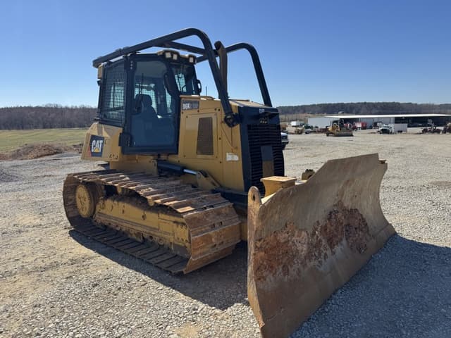Image of Caterpillar D6K2 equipment image 1