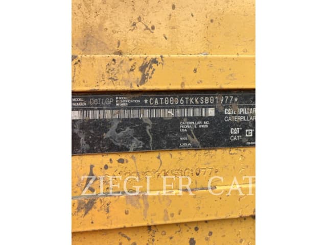 Image of Caterpillar D6T equipment image 4