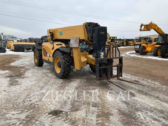 Image of Caterpillar TL1055C equipment image 1