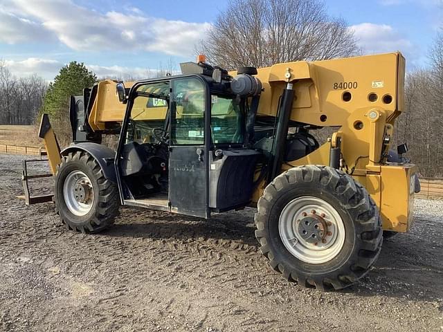 Image of Caterpillar TL1055C equipment image 2