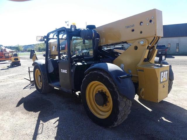 Image of Caterpillar TL943C equipment image 3