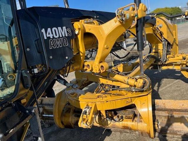 Image of Caterpillar 140M3AWD equipment image 4