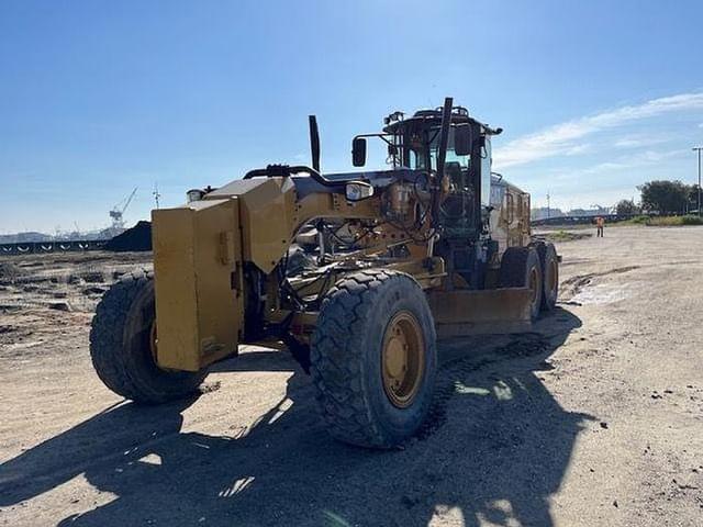 Image of Caterpillar 140M3AWD equipment image 2