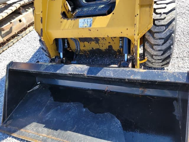 Image of Caterpillar 236D equipment image 2