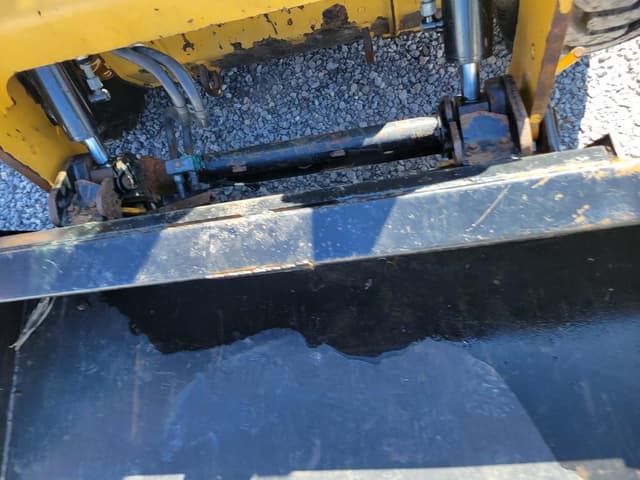 Image of Caterpillar 236D equipment image 3