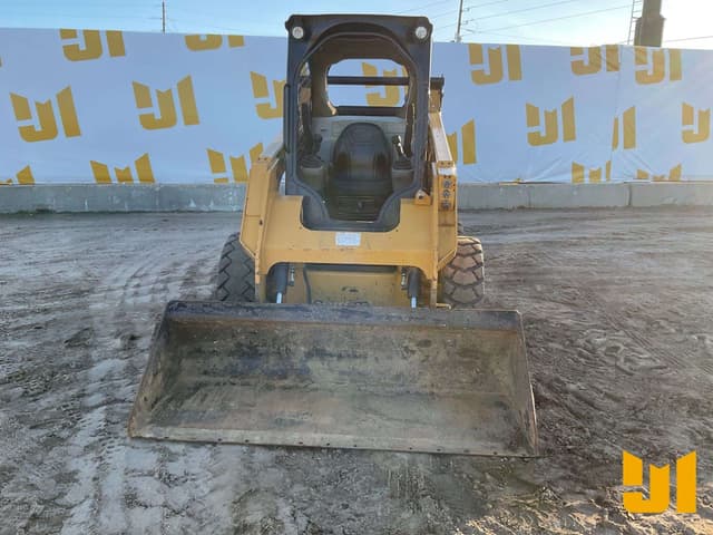 Image of Caterpillar 242D equipment image 1