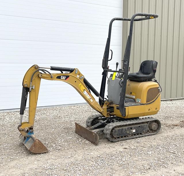 Image of Caterpillar 300.9D equipment image 1