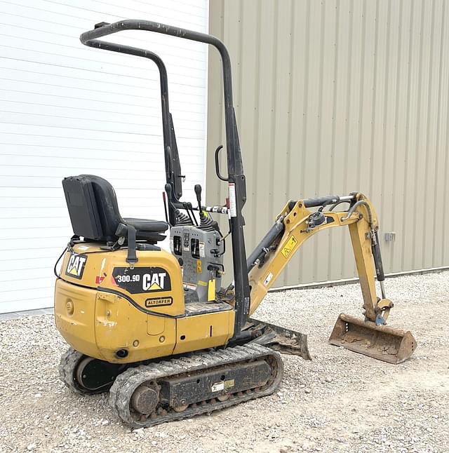 Image of Caterpillar 300.9D equipment image 4