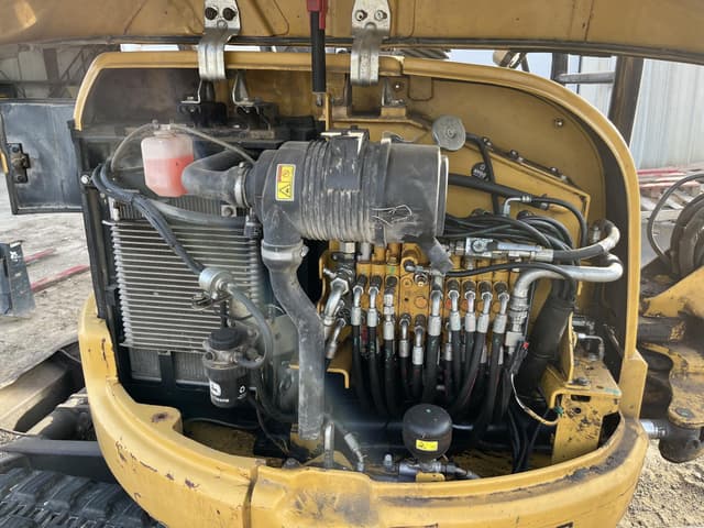 Image of Caterpillar 303.5E CR equipment image 4