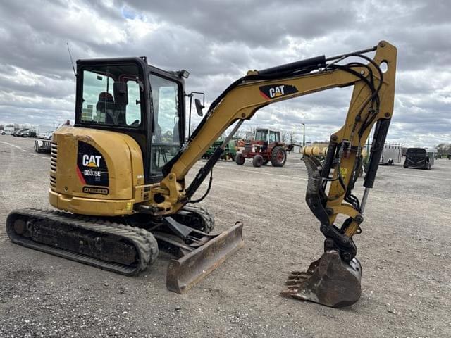 Image of Caterpillar 303.5E CR equipment image 4