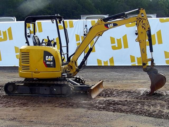 Image of Caterpillar 303.5E CR equipment image 3