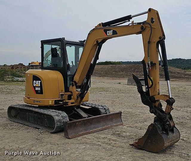 Image of Caterpillar 305ECR equipment image 2