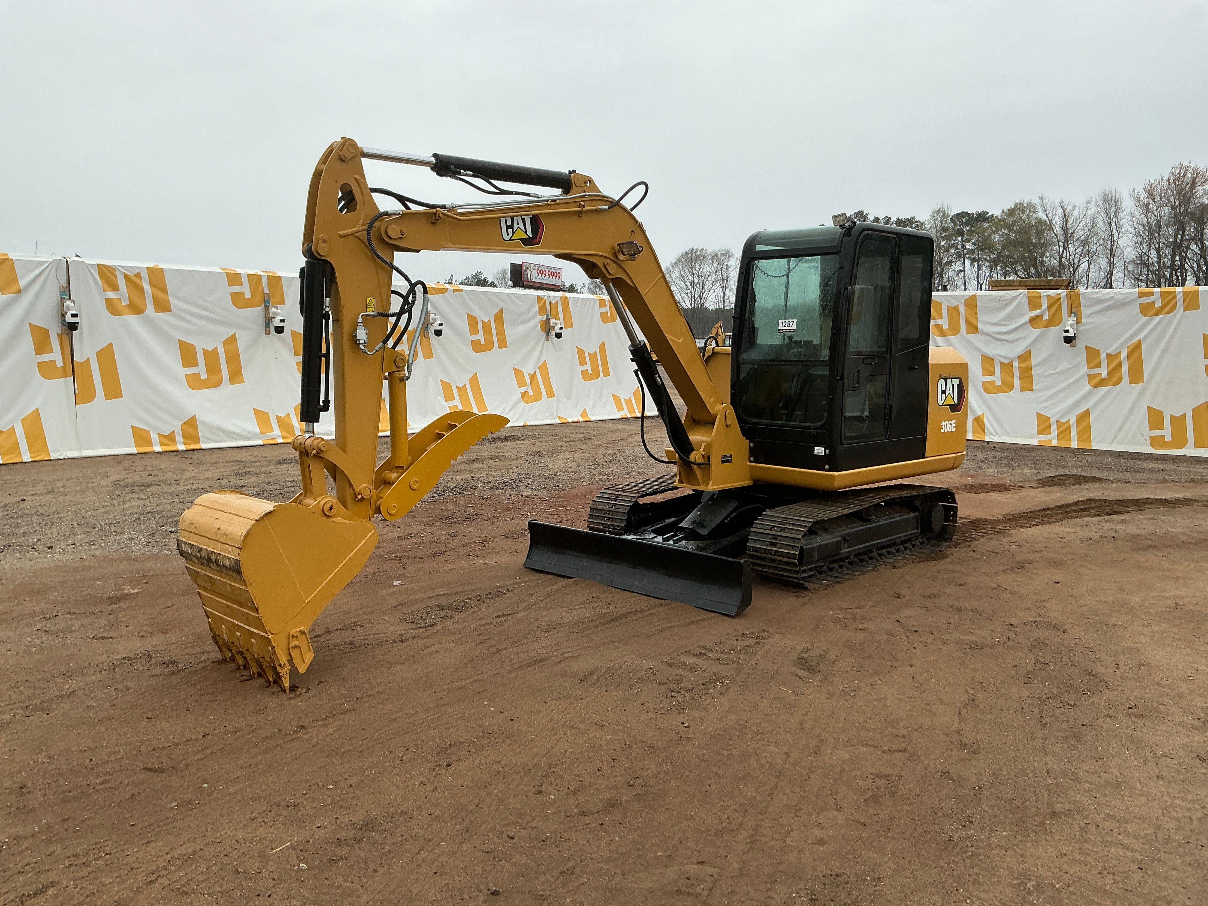 Main image Caterpillar 306E