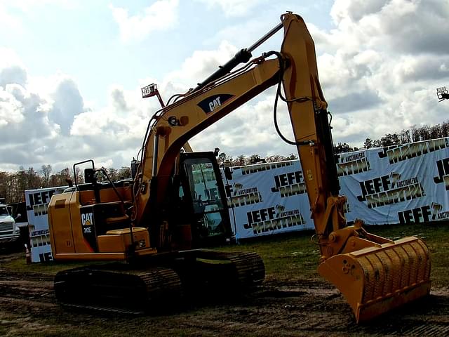 Image of Caterpillar 312E equipment image 2