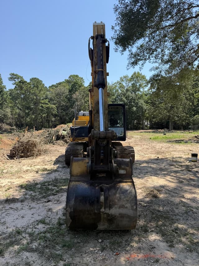 Image of Caterpillar 320E LRR equipment image 4