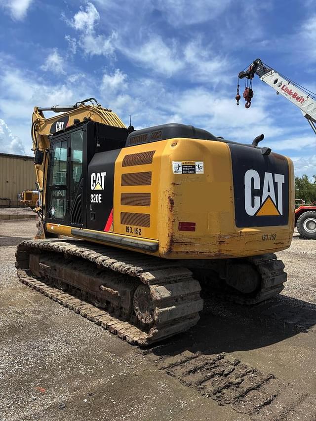 Image of Caterpillar 320EL equipment image 3