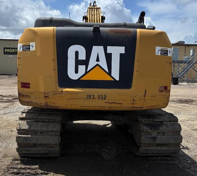 Image of Caterpillar 320EL equipment image 4