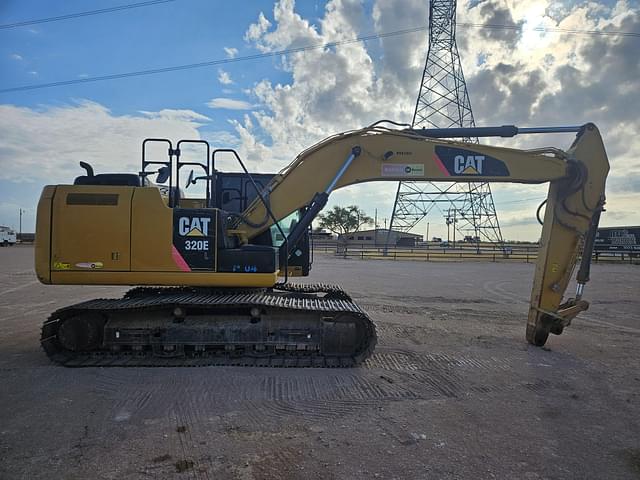 Image of Caterpillar 320EL equipment image 3