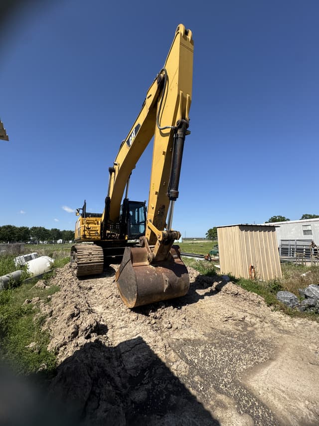 Image of Caterpillar 336FL equipment image 2