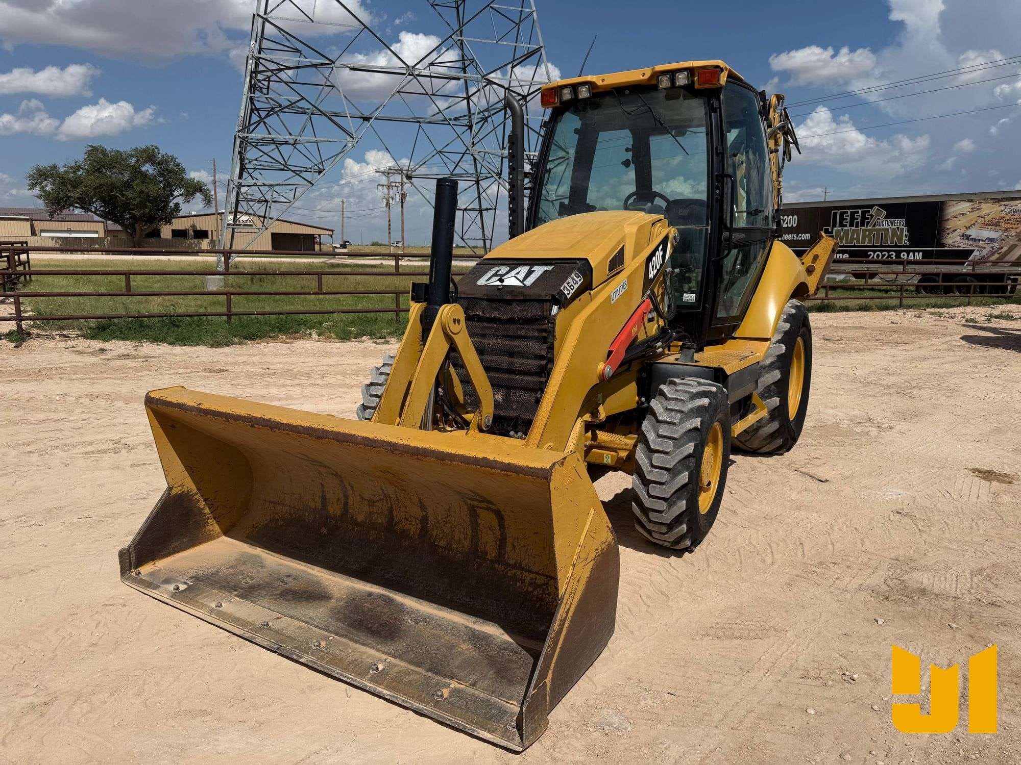 2014 Caterpillar 420F Equipment Image0