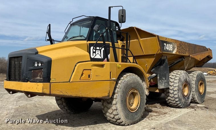 2014 Caterpillar 740B Equipment Image0
