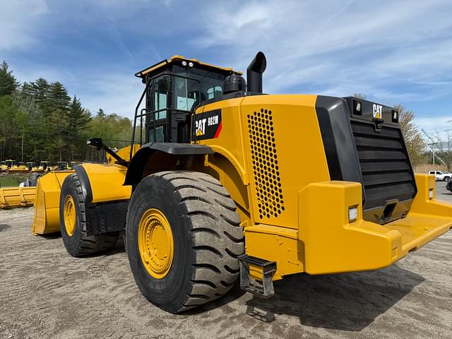 Image of Caterpillar 982M equipment image 1