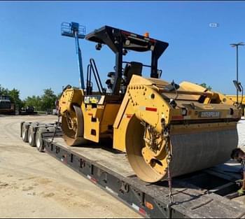 2014 Caterpillar CB-54XW Equipment Image0