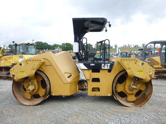 Image of Caterpillar CB64 equipment image 2