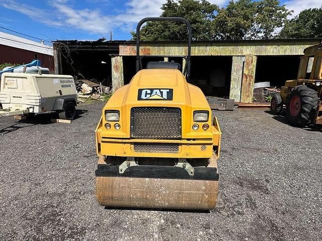 Image of Caterpillar CP24B equipment image 2