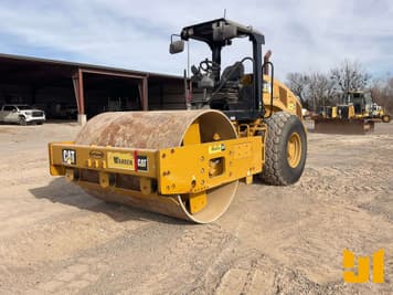 Main image Caterpillar CS56B