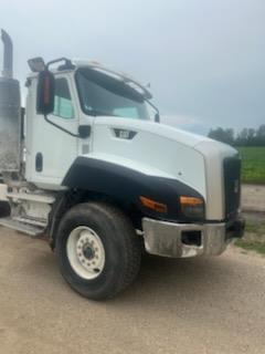 Image of Caterpillar CT660 equipment image 3