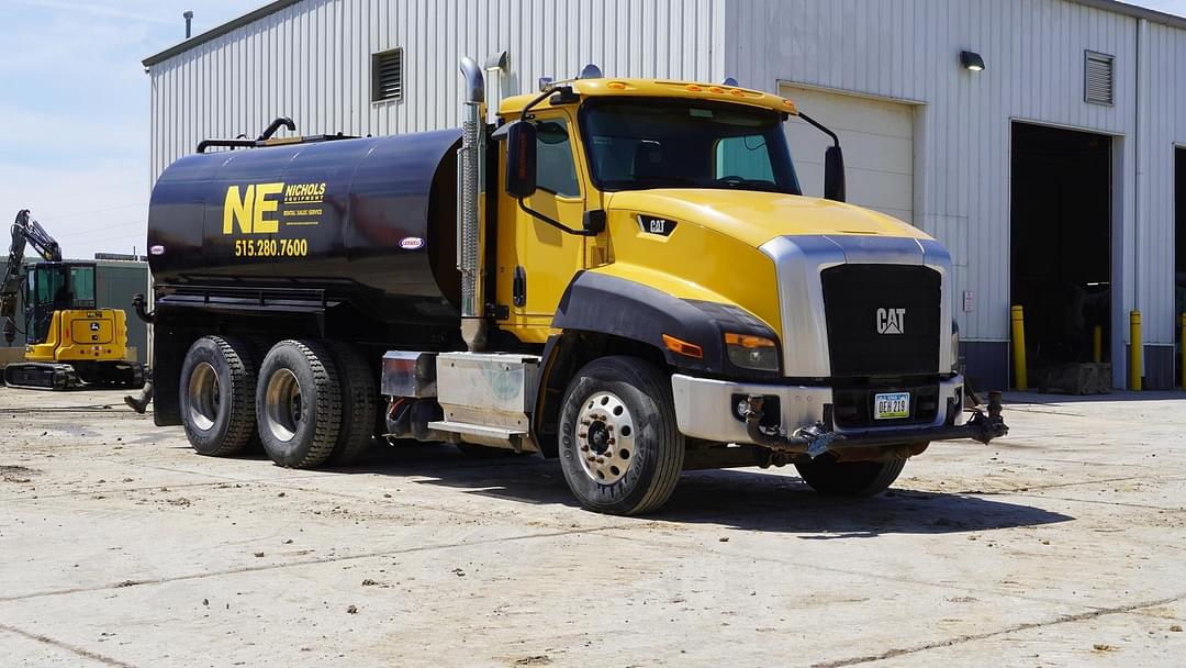 Image of Caterpillar CT660S Primary image