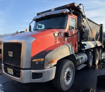 Main image Caterpillar CT660S