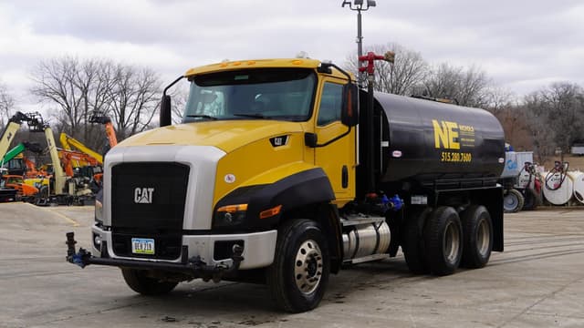 Image of Caterpillar CT660S equipment image 3